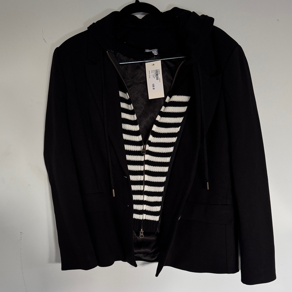 Evereve Black Blazer with Striped Inner Layer - Picture 3 of 6